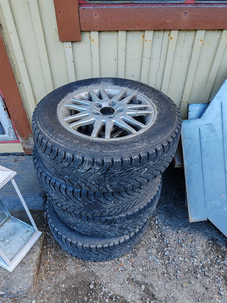 Hakkapeliitta R3 195/65R15