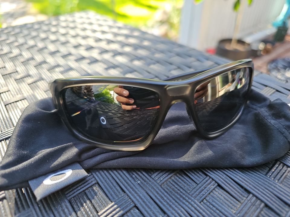 Oakley Valve