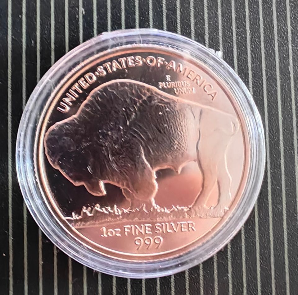 Hopeakolikko 2023 1 oz American Silver Buffalo Round B