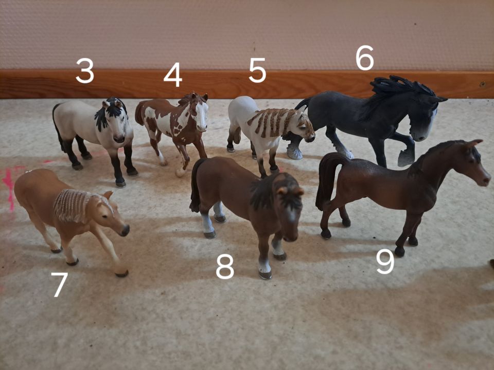 Schleich hevosia 38kpl, valmistus lopetettu