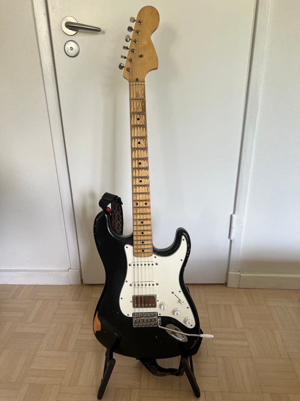 Nash S-67 stratocaster