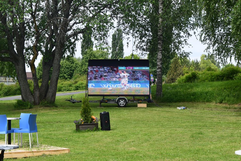 Siirrettävä LinsnLed Led Screen P10