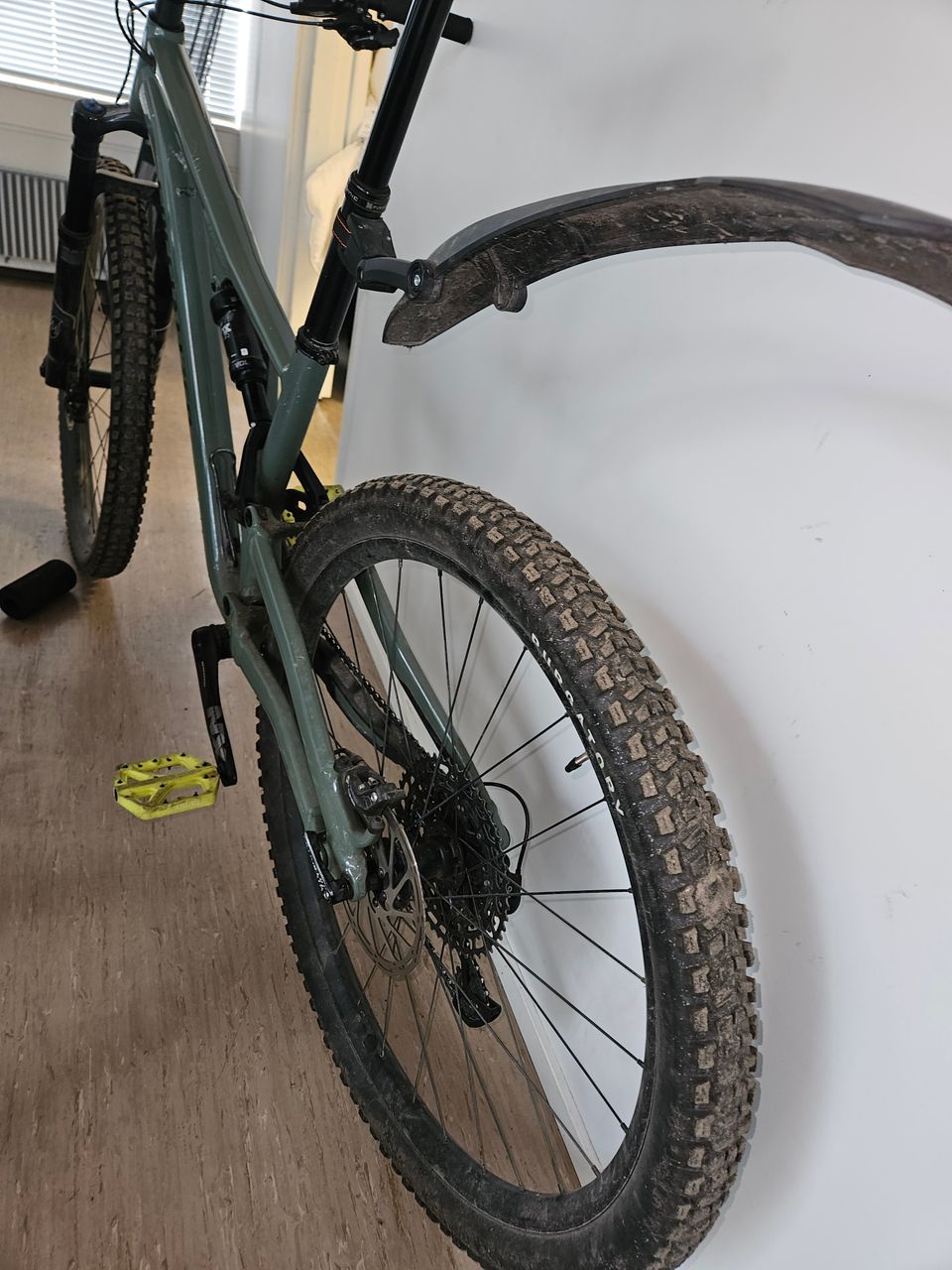 Polkupyörä specialized stumpjumpper s4