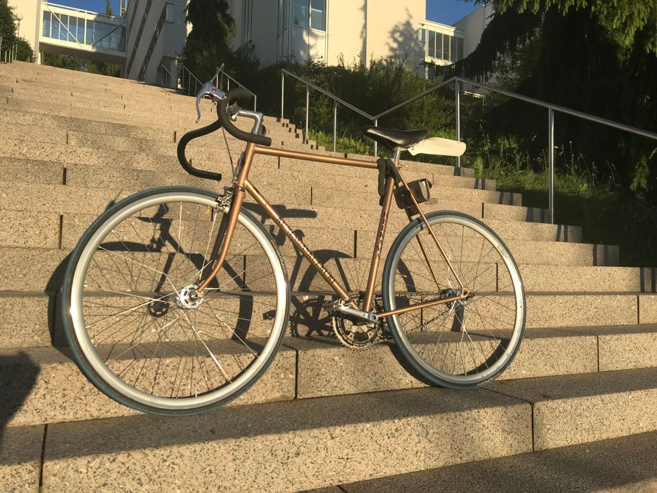 Helkama Kuningaskulkuri fixed gear