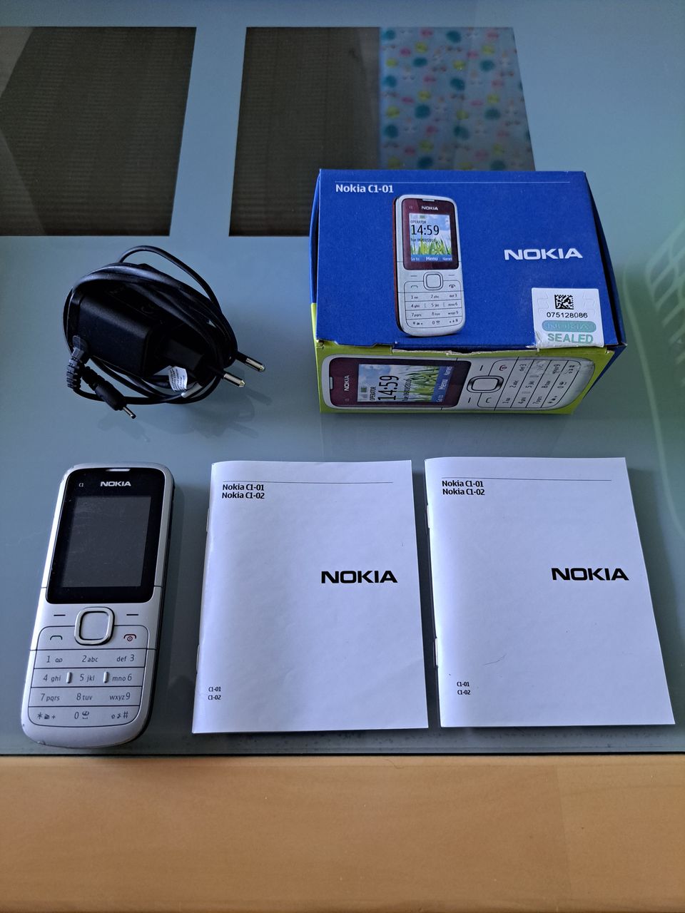 Nokia C1-01