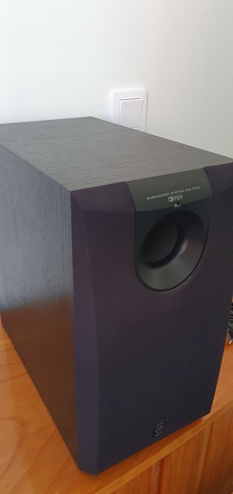 Yamaha SW-P130 Subwoofer