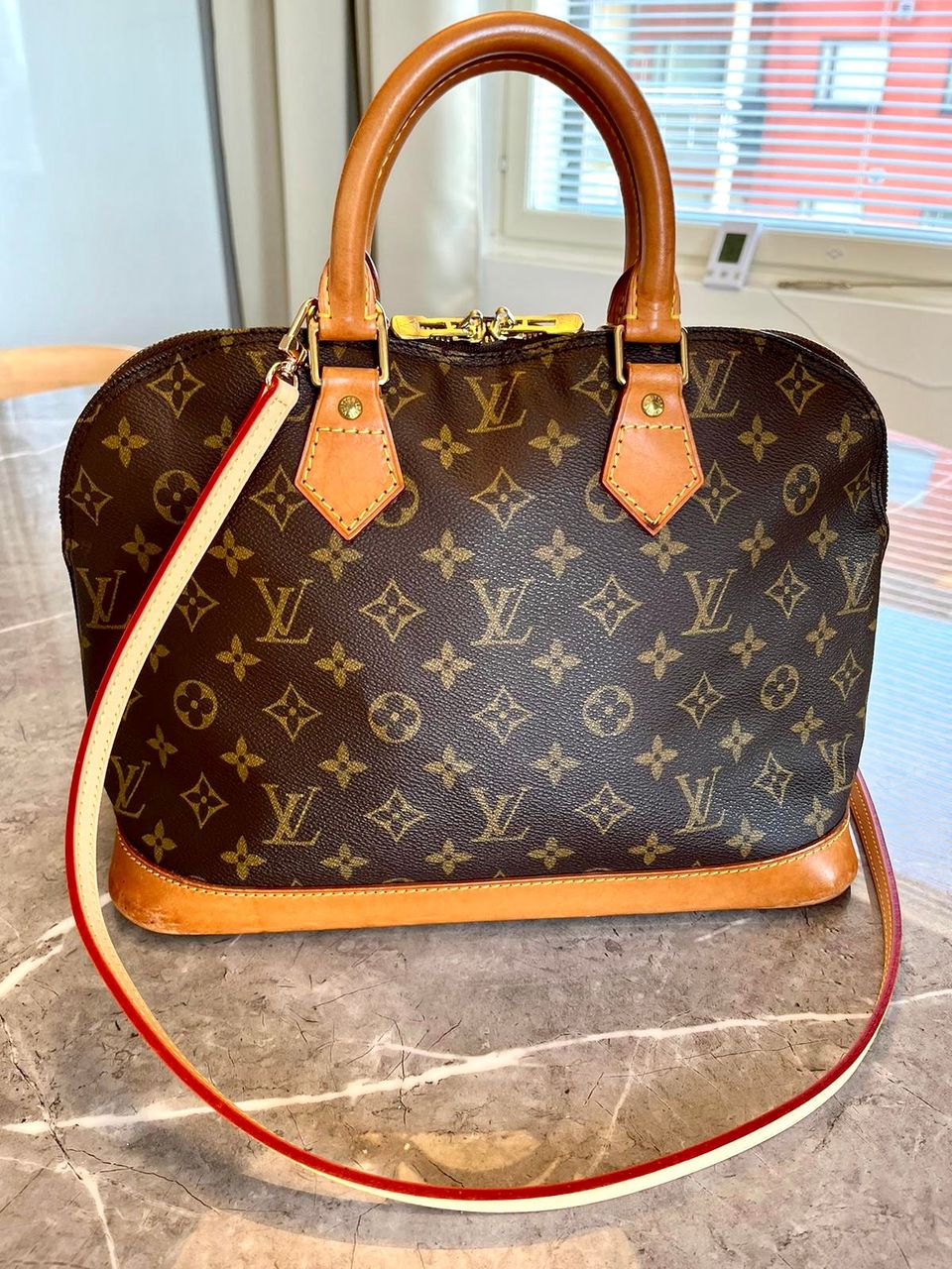 Louis Vuitton Alma