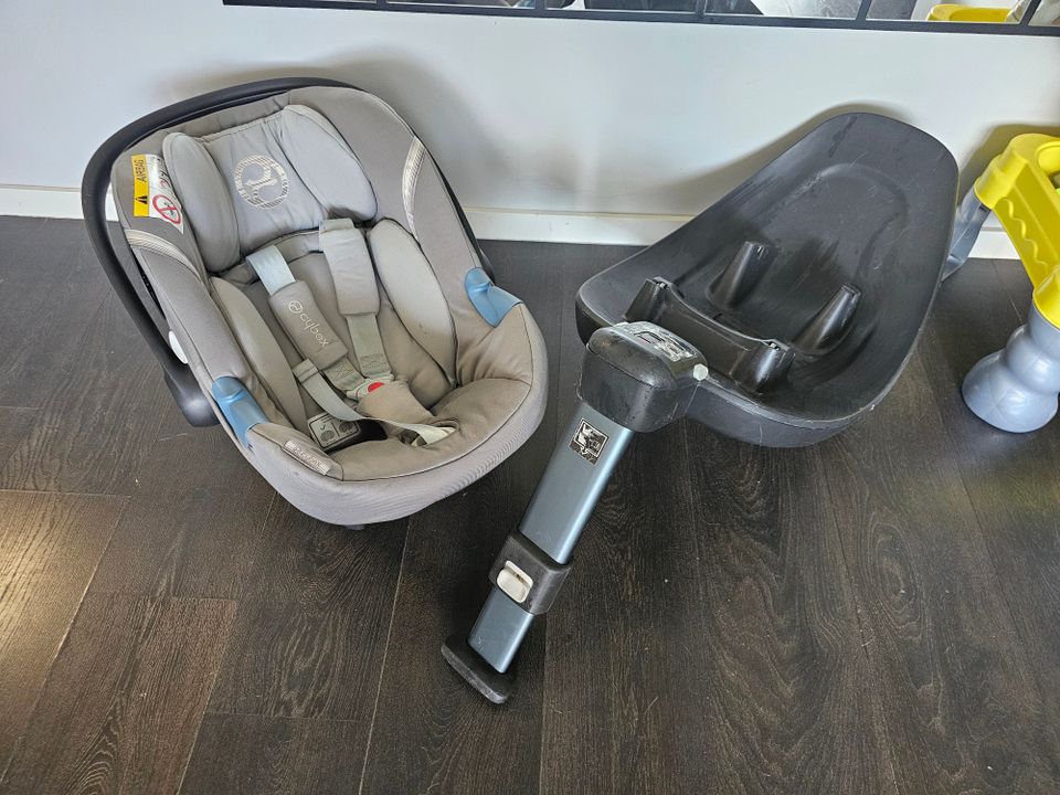 Cybex Aton M i-size + Base M telakka