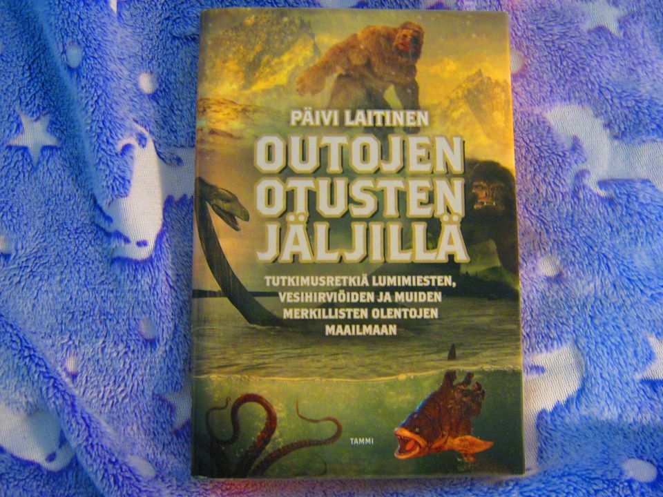 Päivi Laitinen: Outojen otusten jäljillä