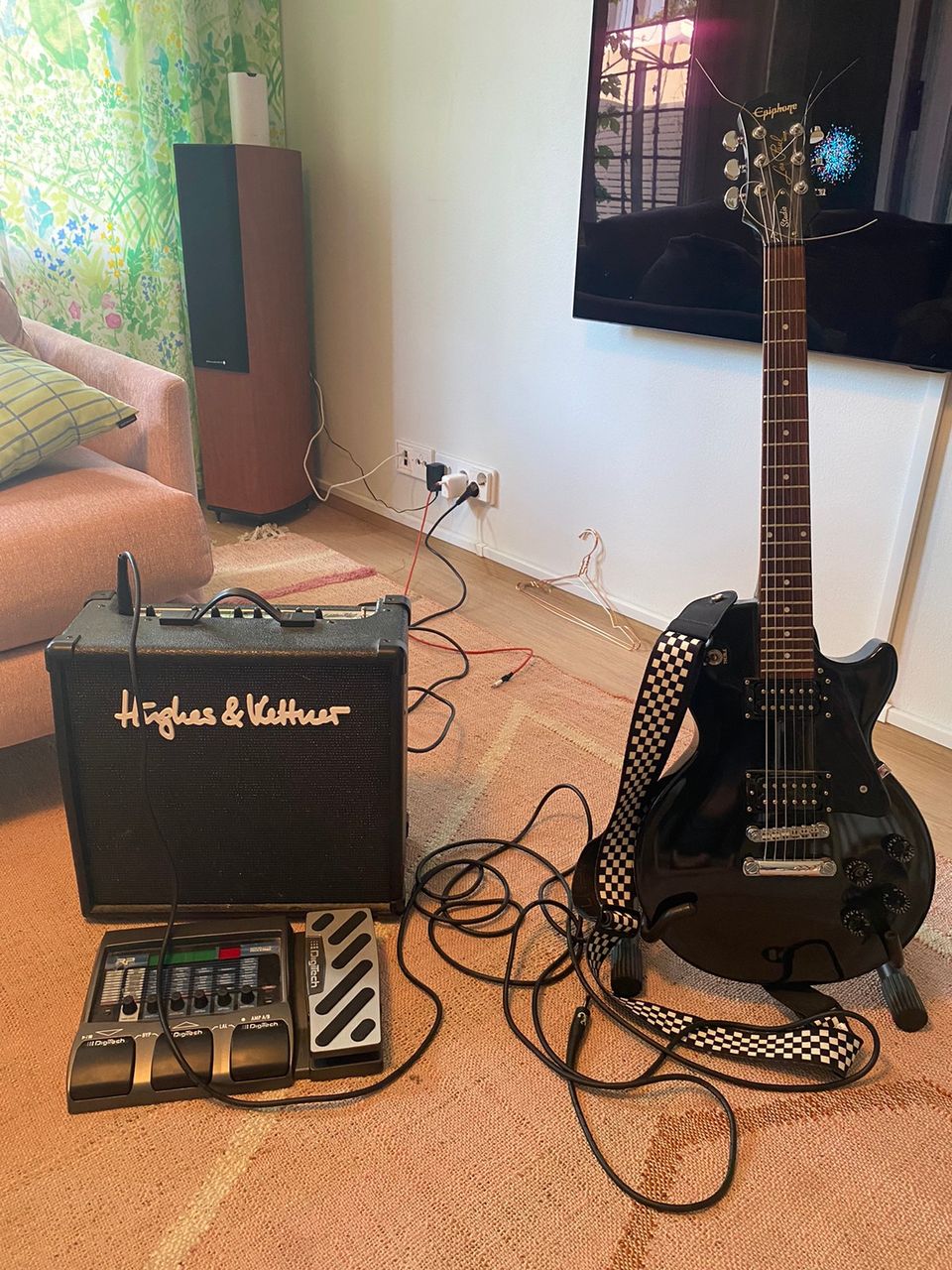 Epiphone Les Paul studio + vahvistin + efektilaite