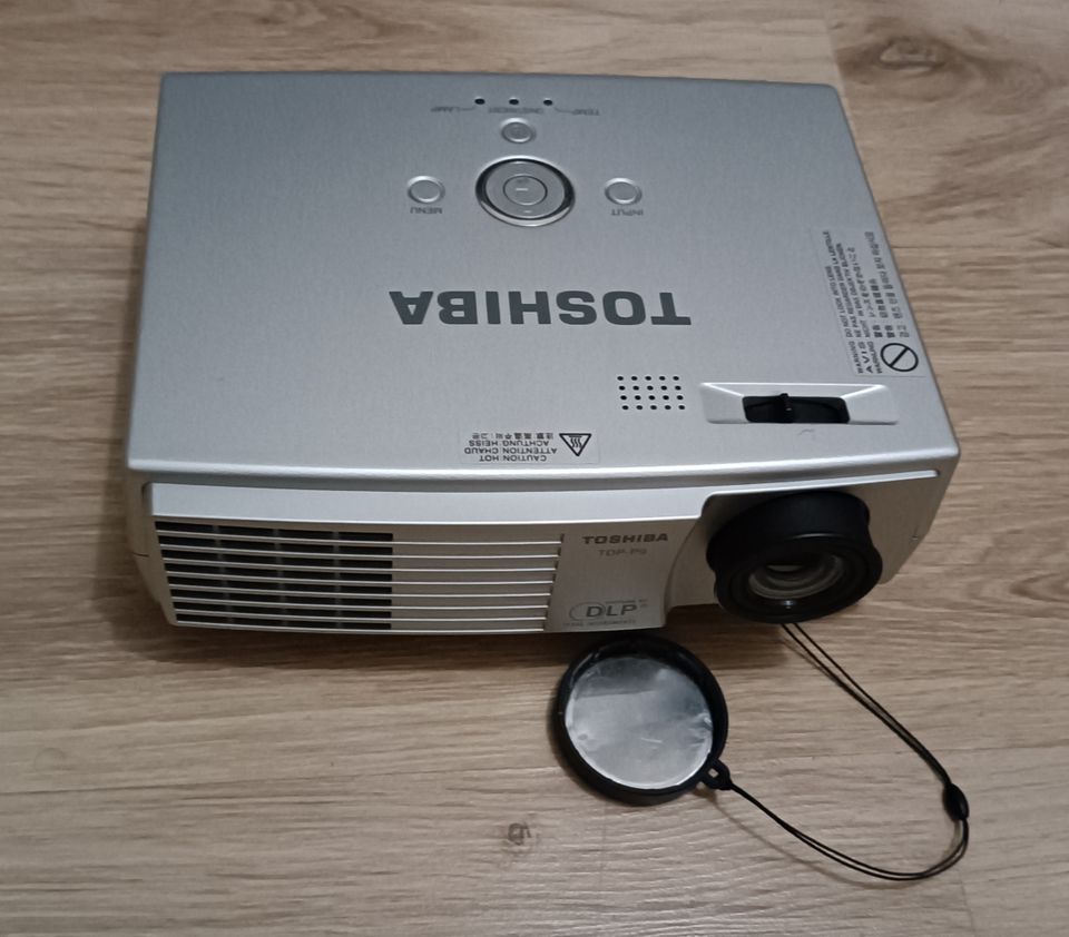 Toshiba Projector