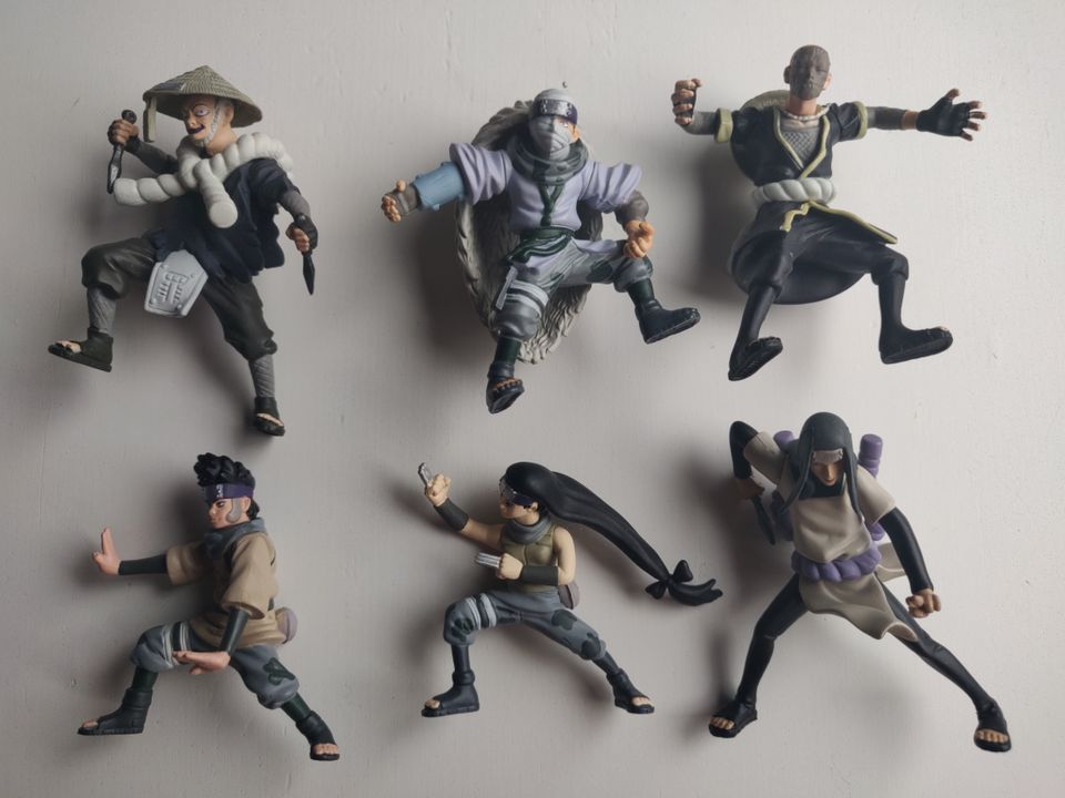 Naruto figuureja