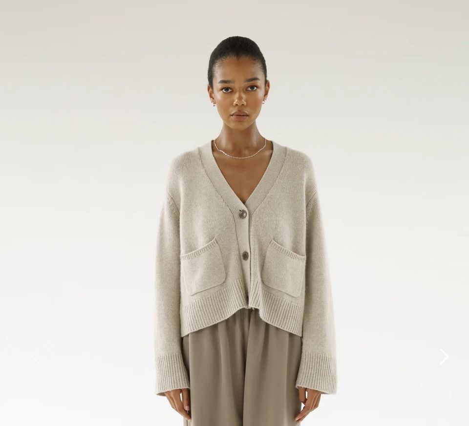 Ostetaan: Almada Label Beja Cardigan, Taupe, S