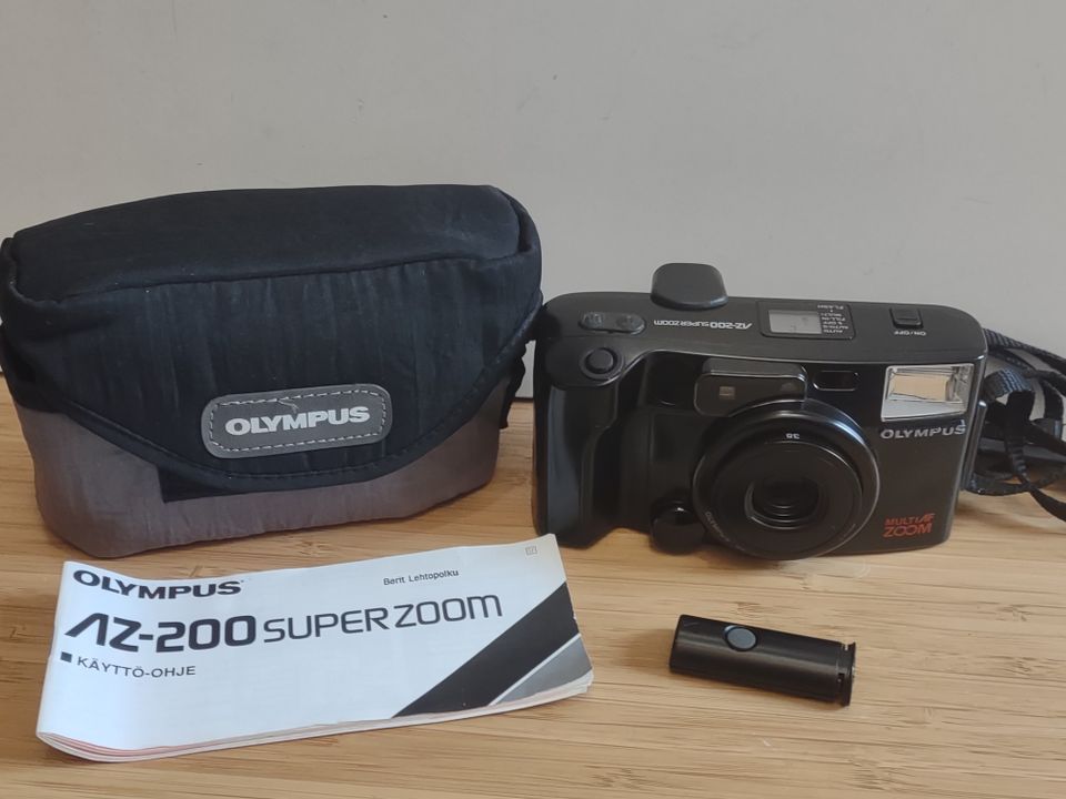 Olympus AZ-200 Superzoom kamera