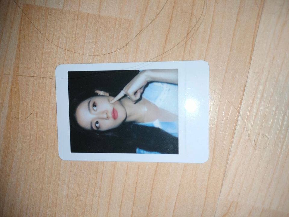 Blackpink jisoo yg select pob polaroid