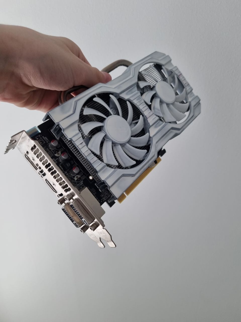 Näytön ohjain HD7790 AMD