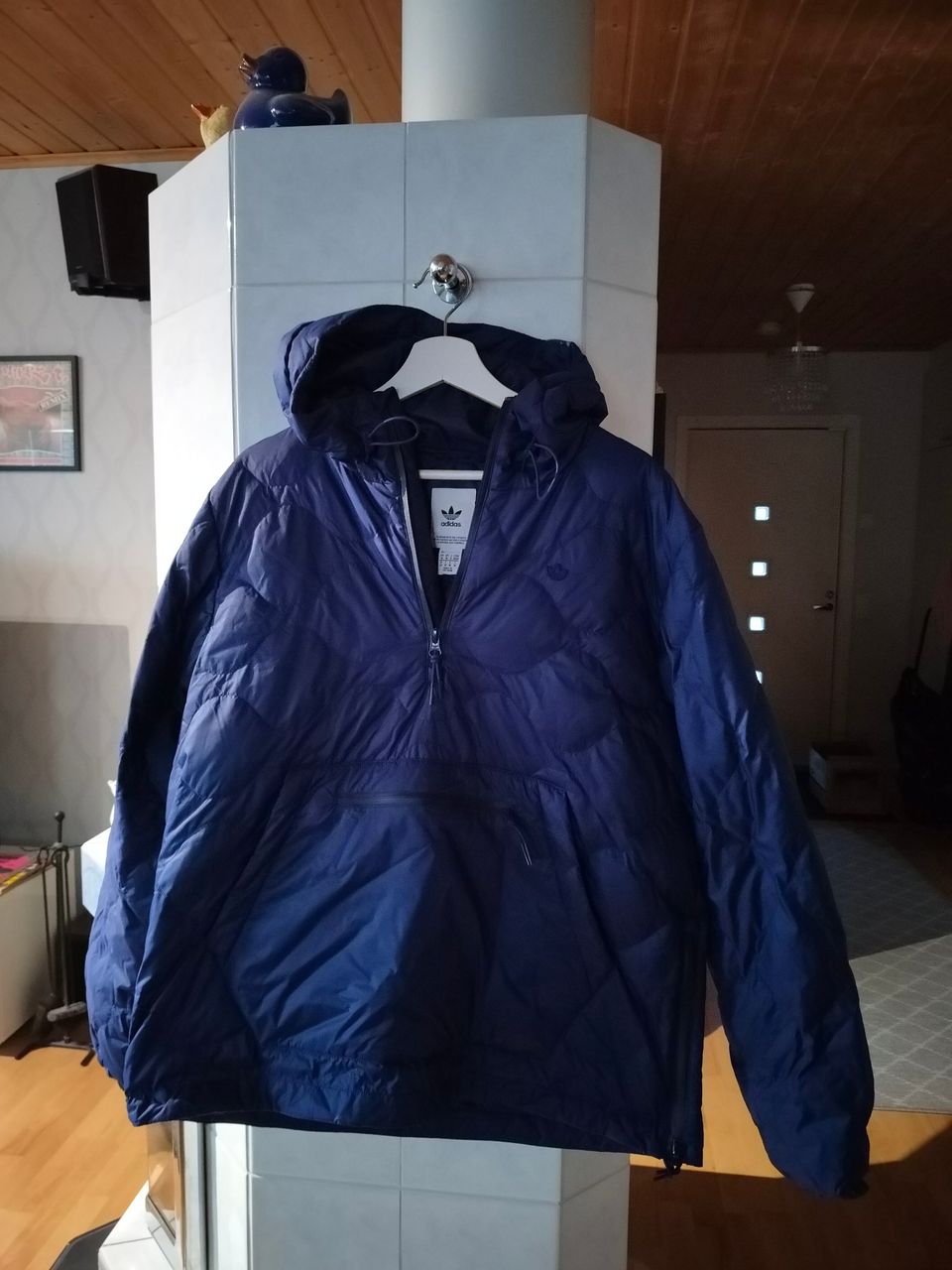 Adidas Originalsin anorakki koko lasten M