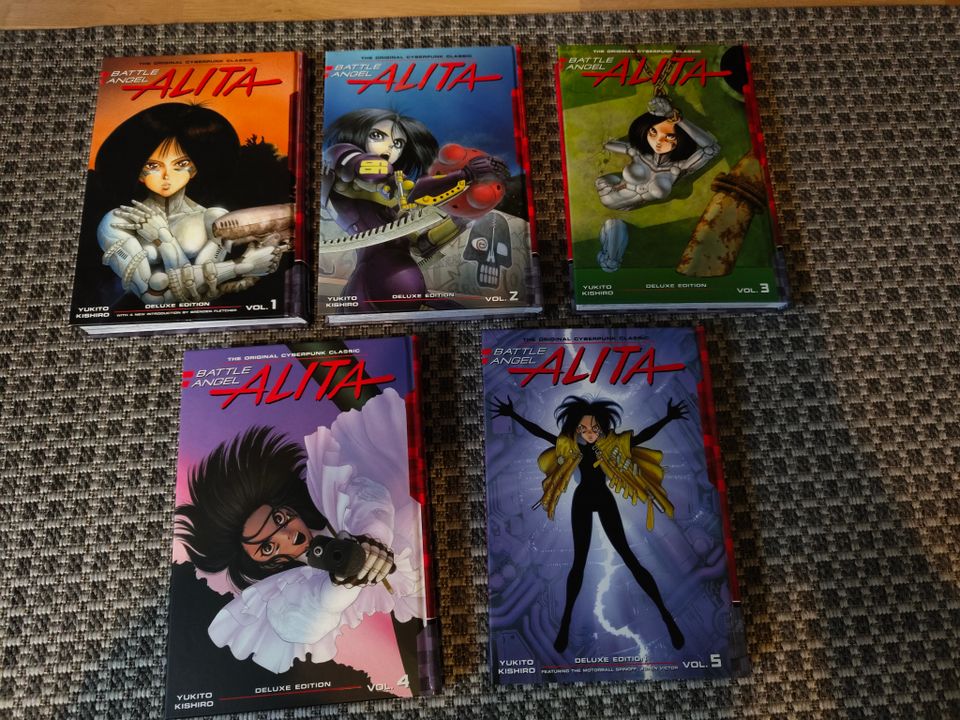 Battle Angel Alita Deluxe edition 1-5 manga kovakantinen