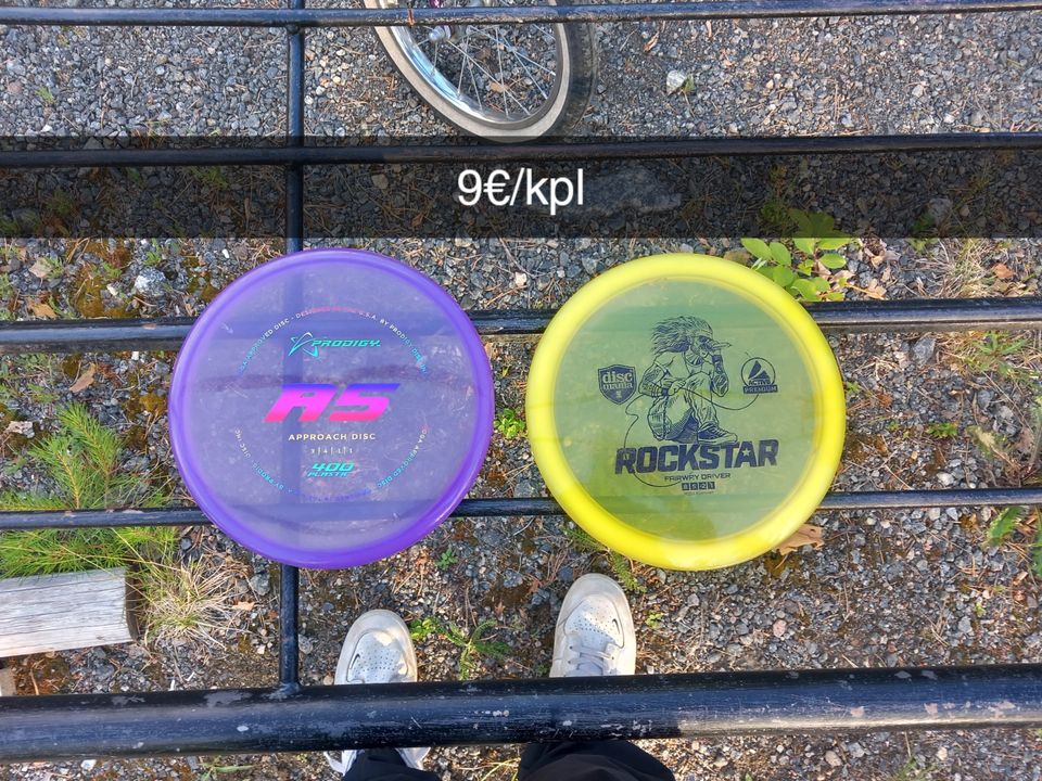 Frisbee golf kiekot