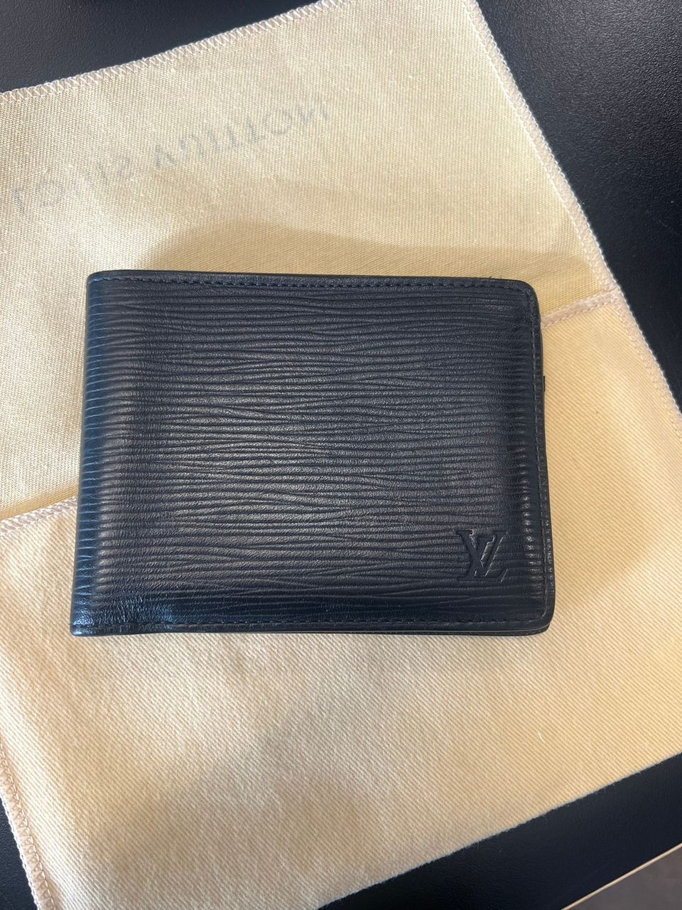 Louis Vuitton lompakko