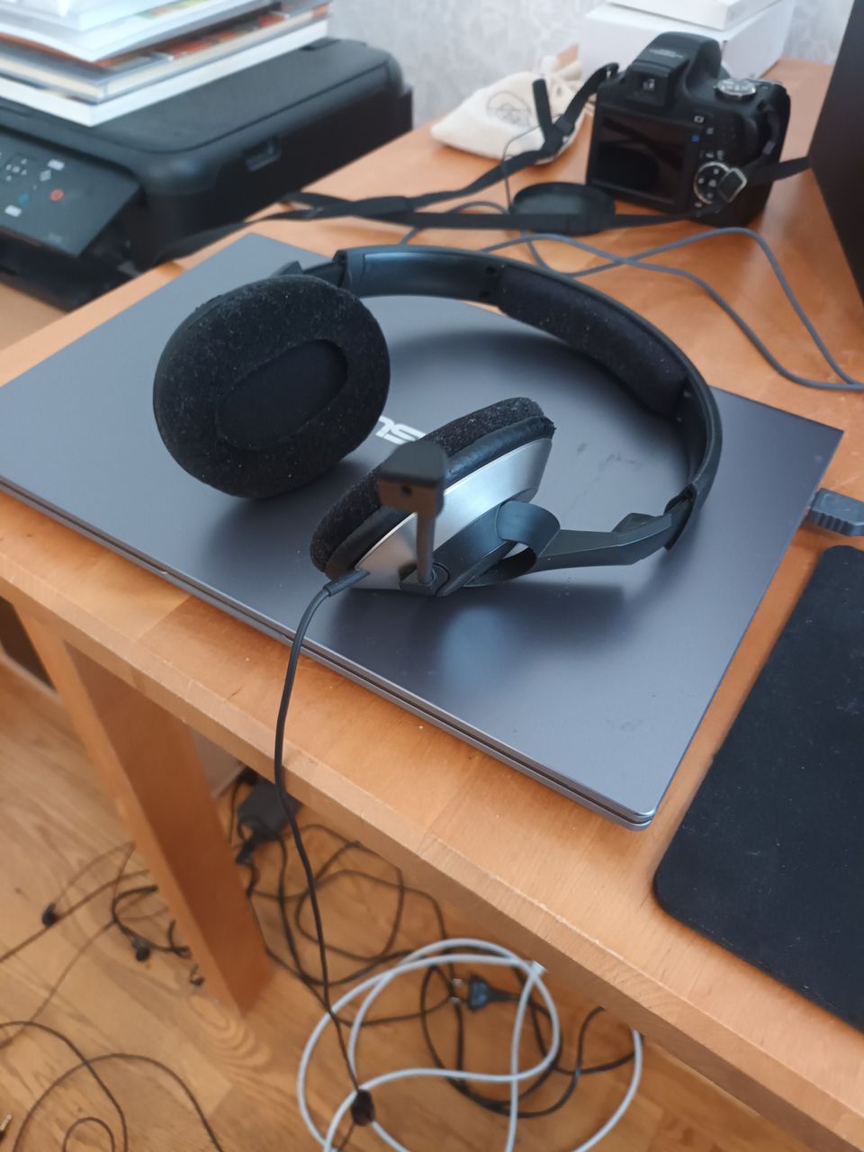 Creative kuulokkeet (headset)