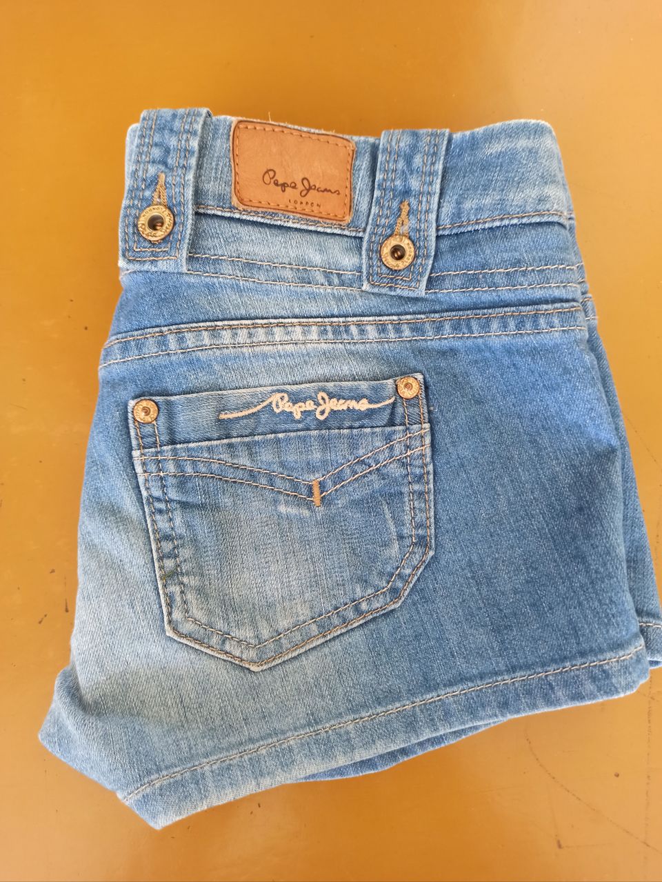 Pepe Jeans shortsit