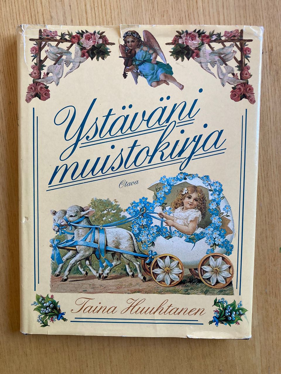 Huuhtanen: Ystäväni muistokirja