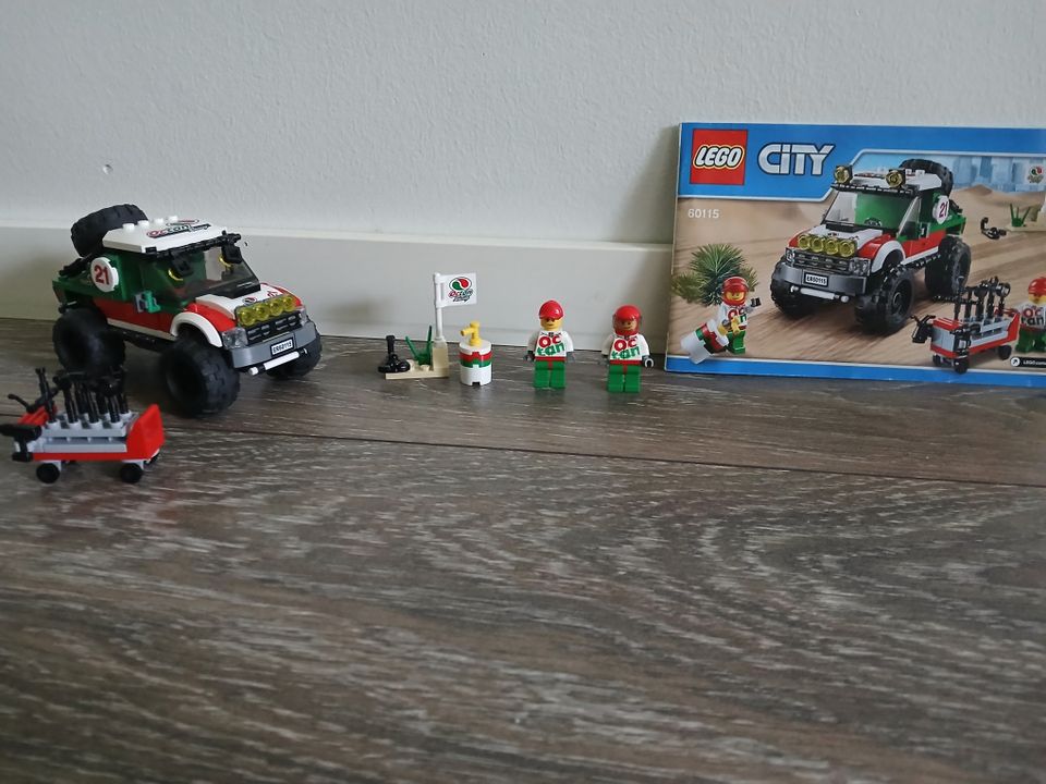 Lego Octan Racing Offroader (60115) + Octan racing Racecar (60053)