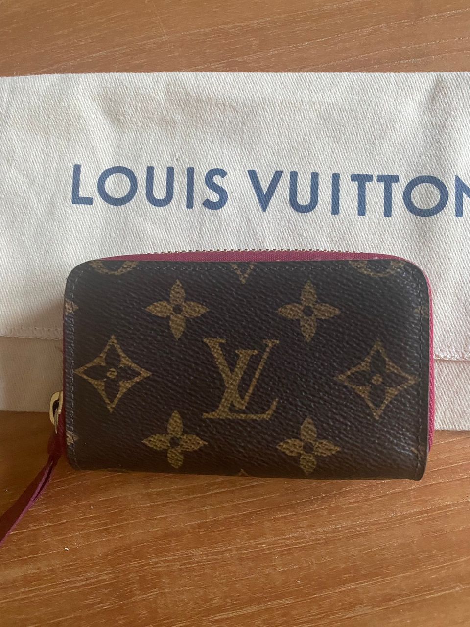 Louis Vuitton Multicartes korttikotelo