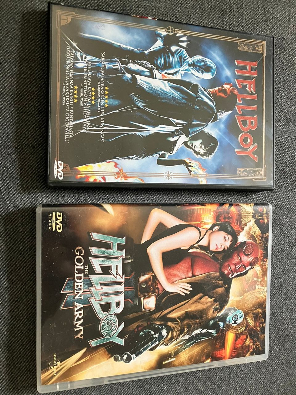 2kpl Hellboy elokuvia dvd