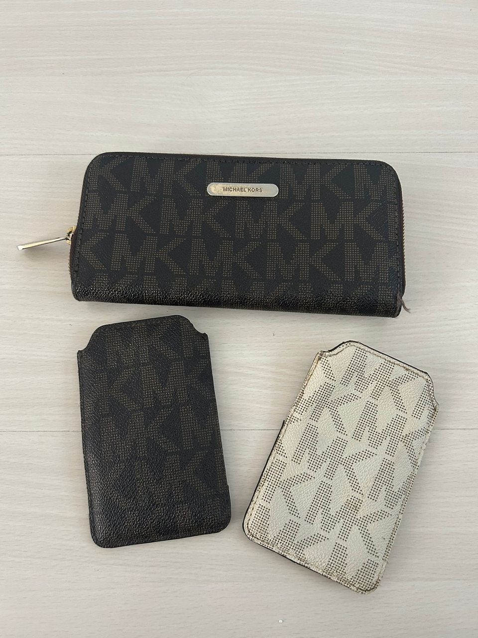 michael kors lompakko +2x puhelinpussukat