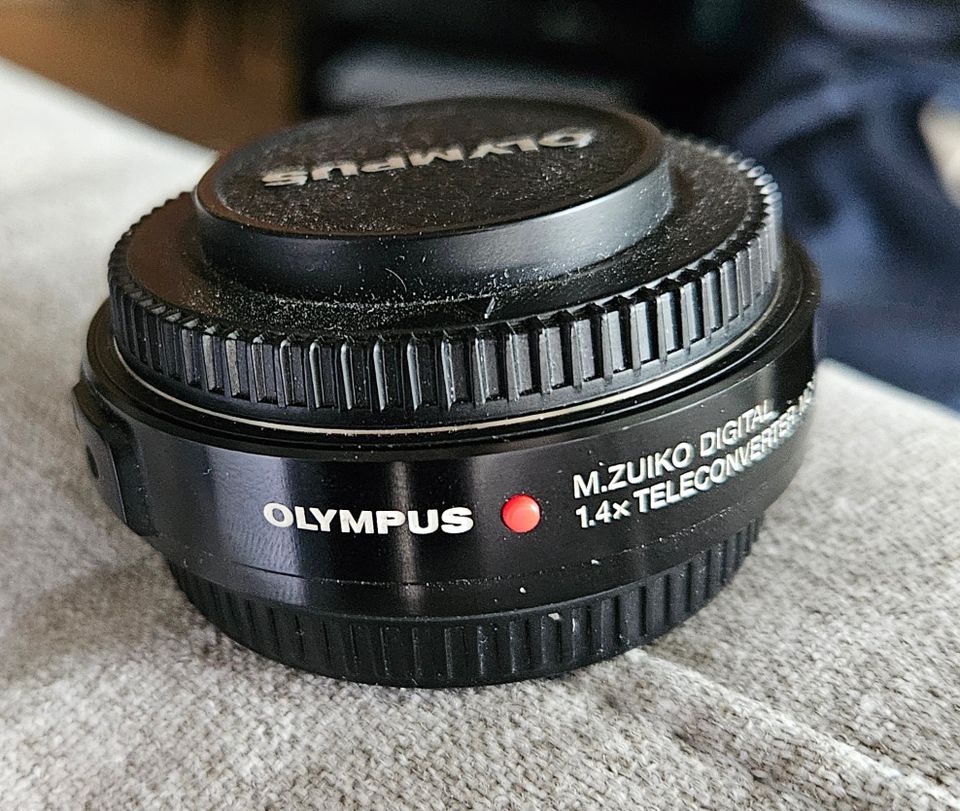 Olympus / OM Systems 1.4 extender