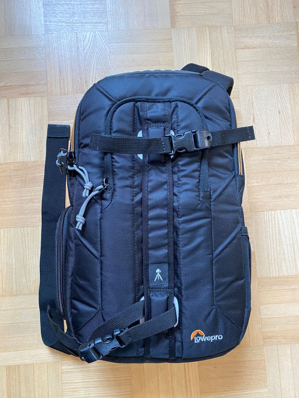 Lowepro slingshot edge 150 AW