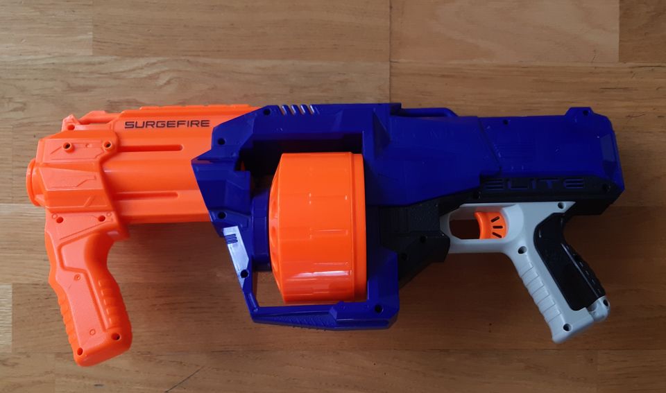 Nerf N-Strike Surgefire + panokset