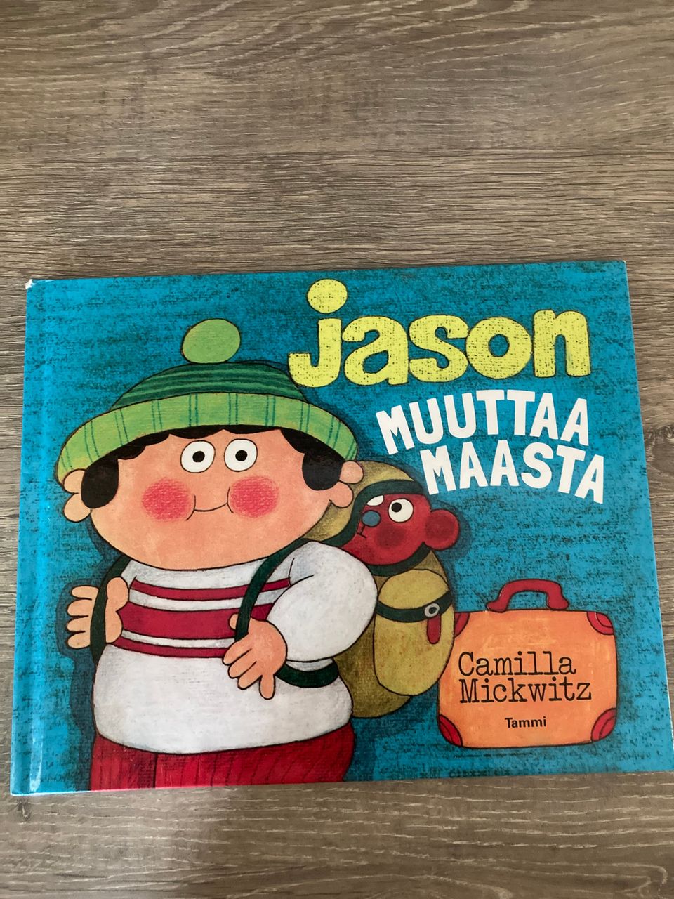 Jason muuttaa maasta kirja