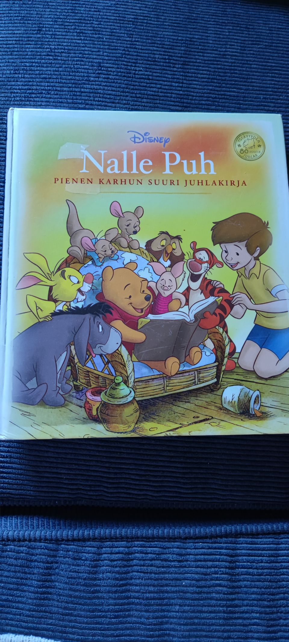 Nalle Puh suuri juhlakirja