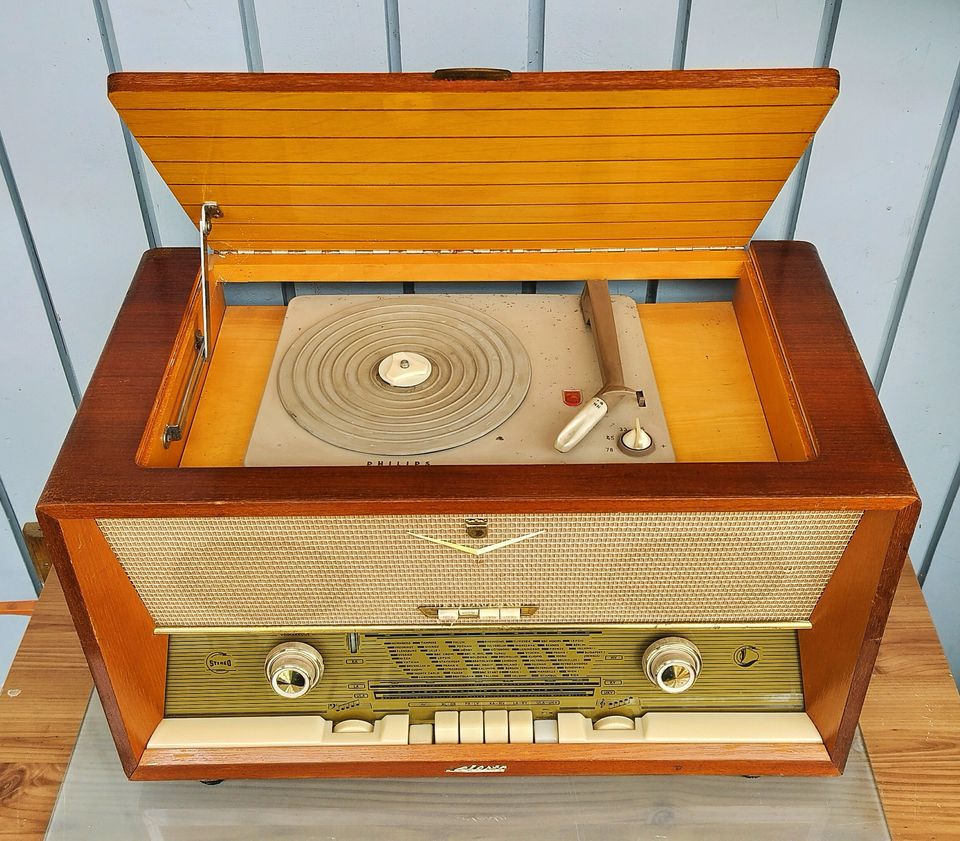 Celeston Stereo