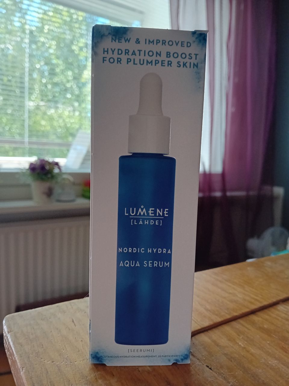 Uusi Lumene Lähde tehokosteuttava seerumi (50 ml)