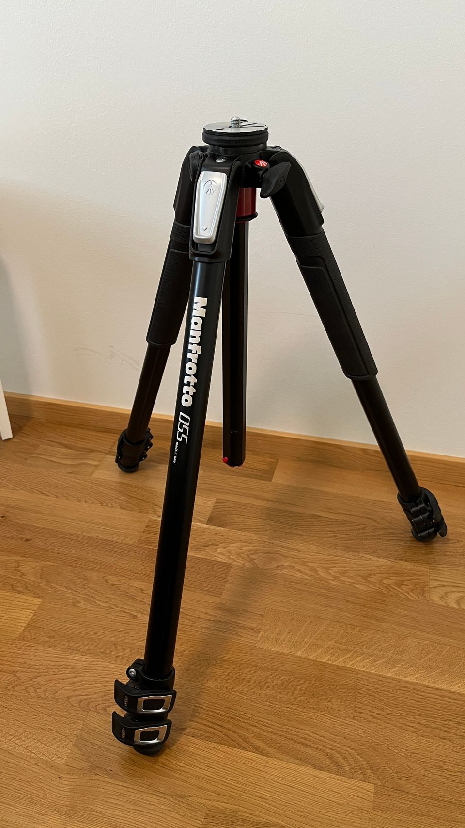 Manfrotto MT055XPRO3 – Alumiinijalusta