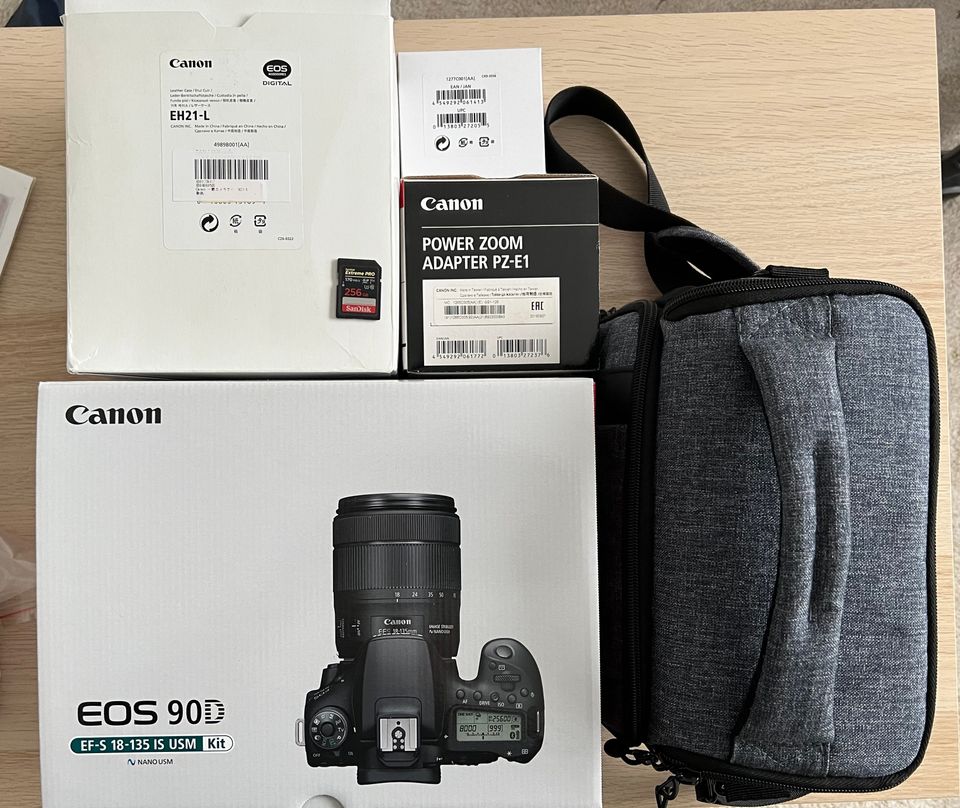 Canon EOS 90D