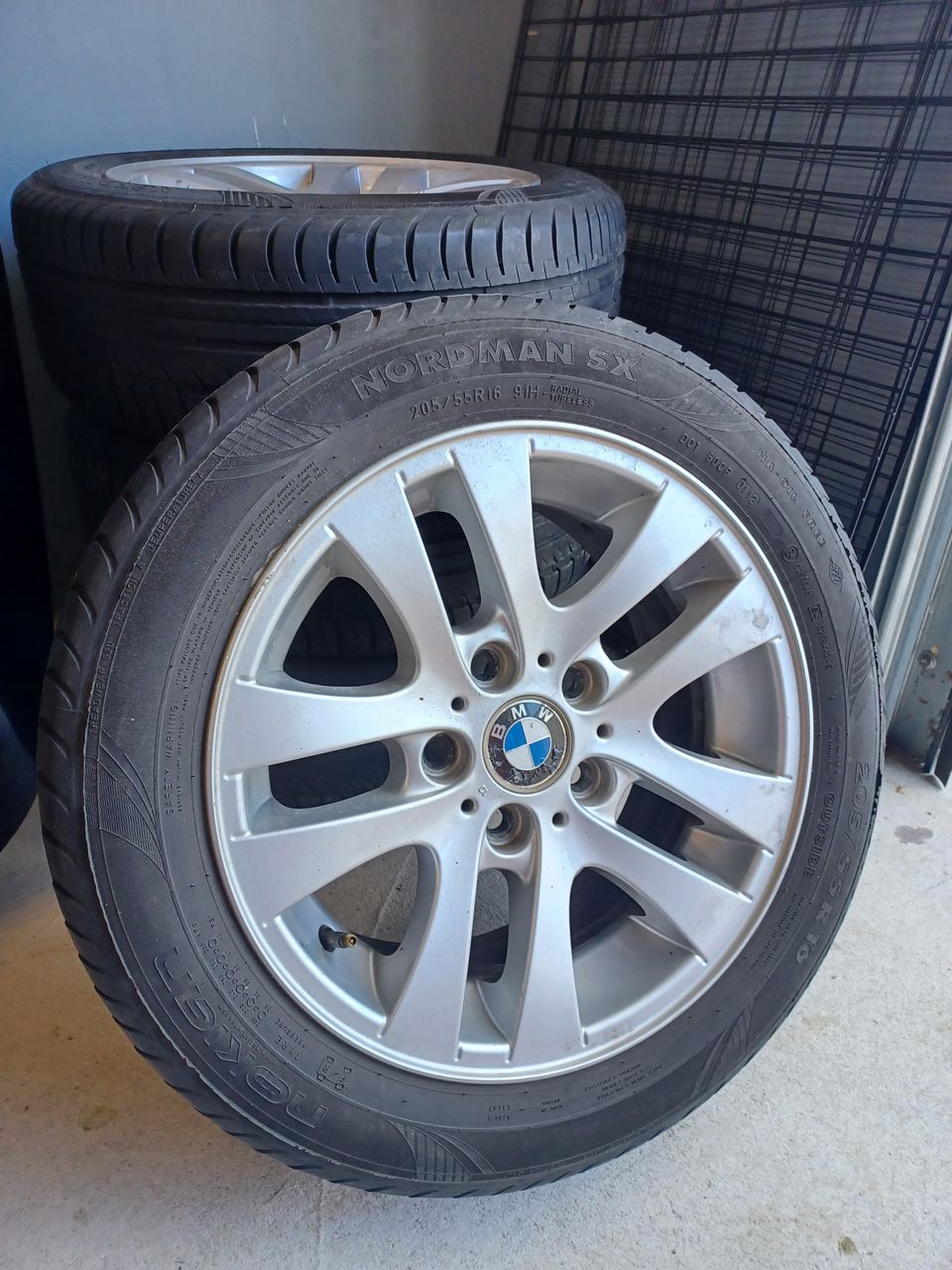 BMW 300 sarja rengassarja 16"