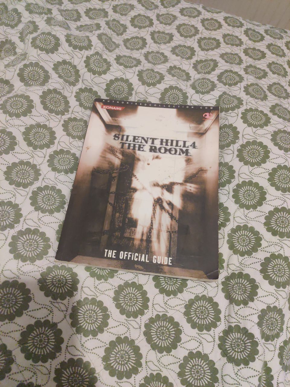 Silent Hill 4 The Room Guide Book