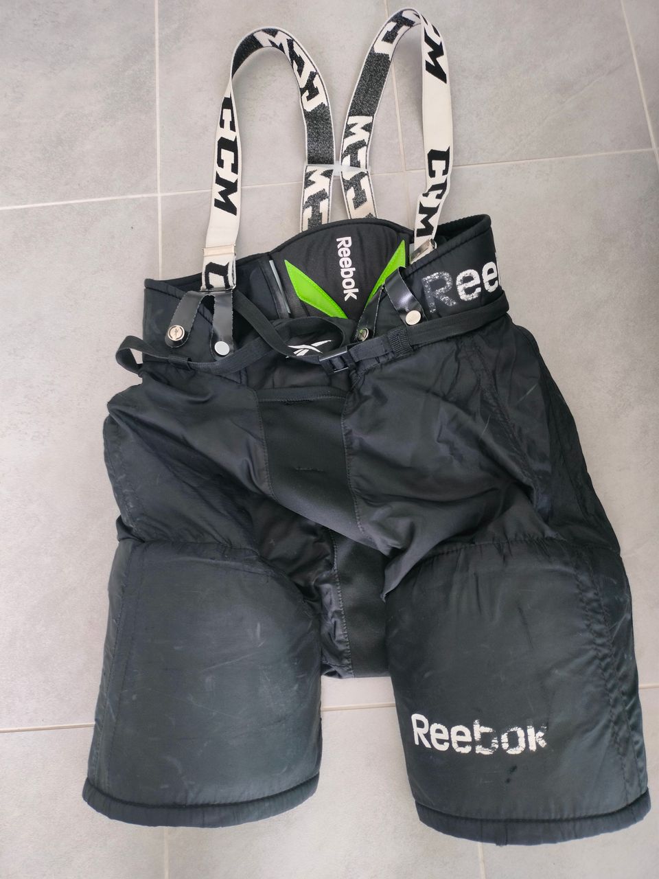 Reebok jääkiekkohousut s/p