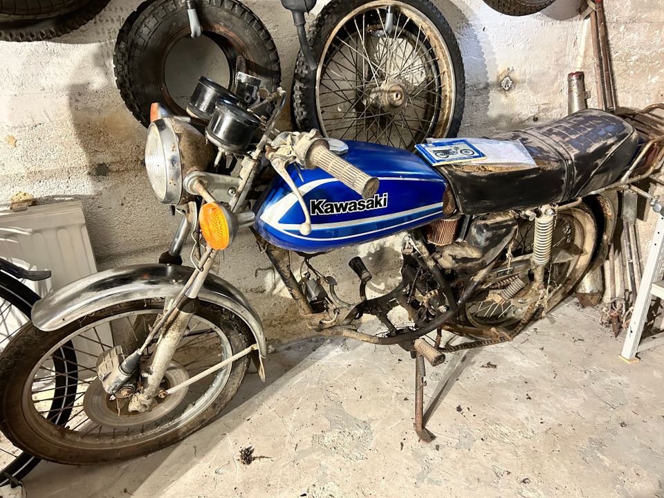 Kawasaki KH125 varaosiksi