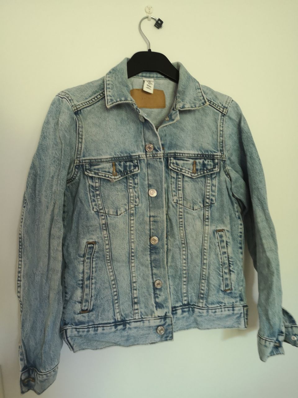 Naisten farkkutakki/Denim jacket for women