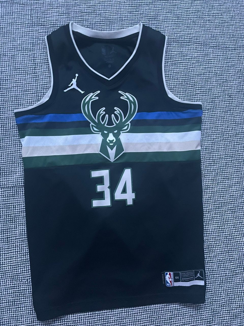 Bucks 20/21 pelipaita