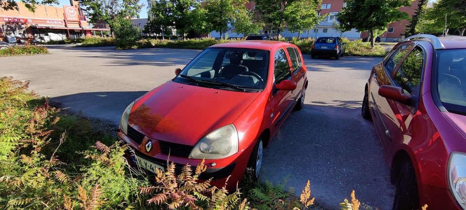 Renault Clio 1.4 2005 varaosiksi