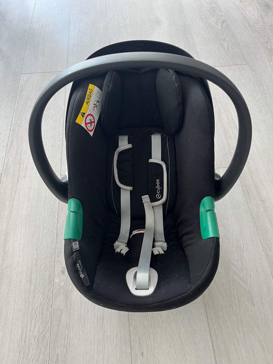 Cybex Aton B2 i-Size turvakaukalo