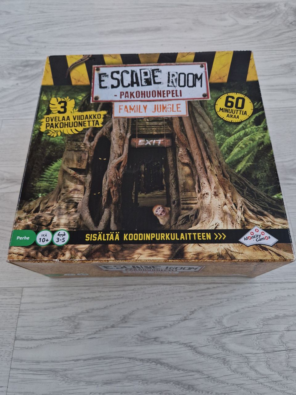 Pakohuonepeli Escape Room perhe 3 peliä