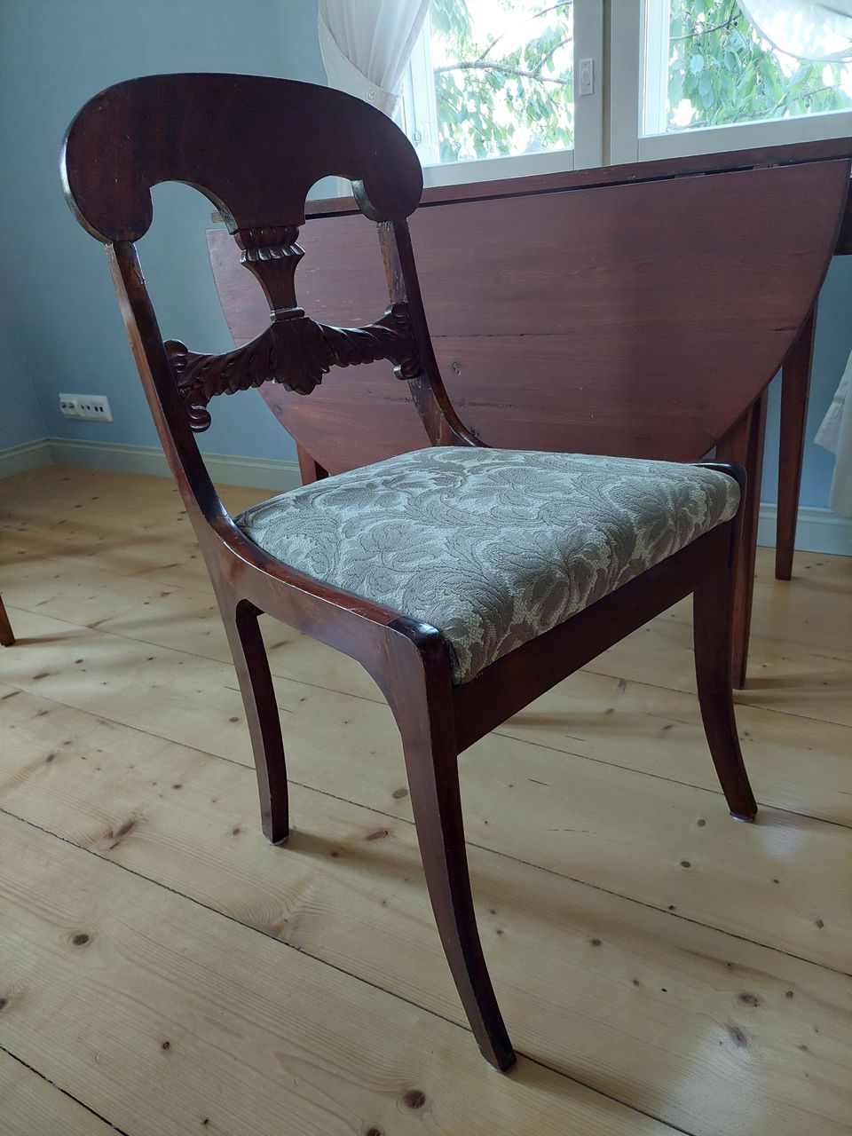 Biedermeier-tuoli